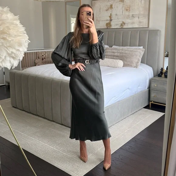 ShonaJoy Midi Dress - Picture 4 of 11